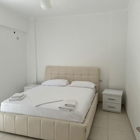 Xhulio Apartments Sarande Luaran gambar