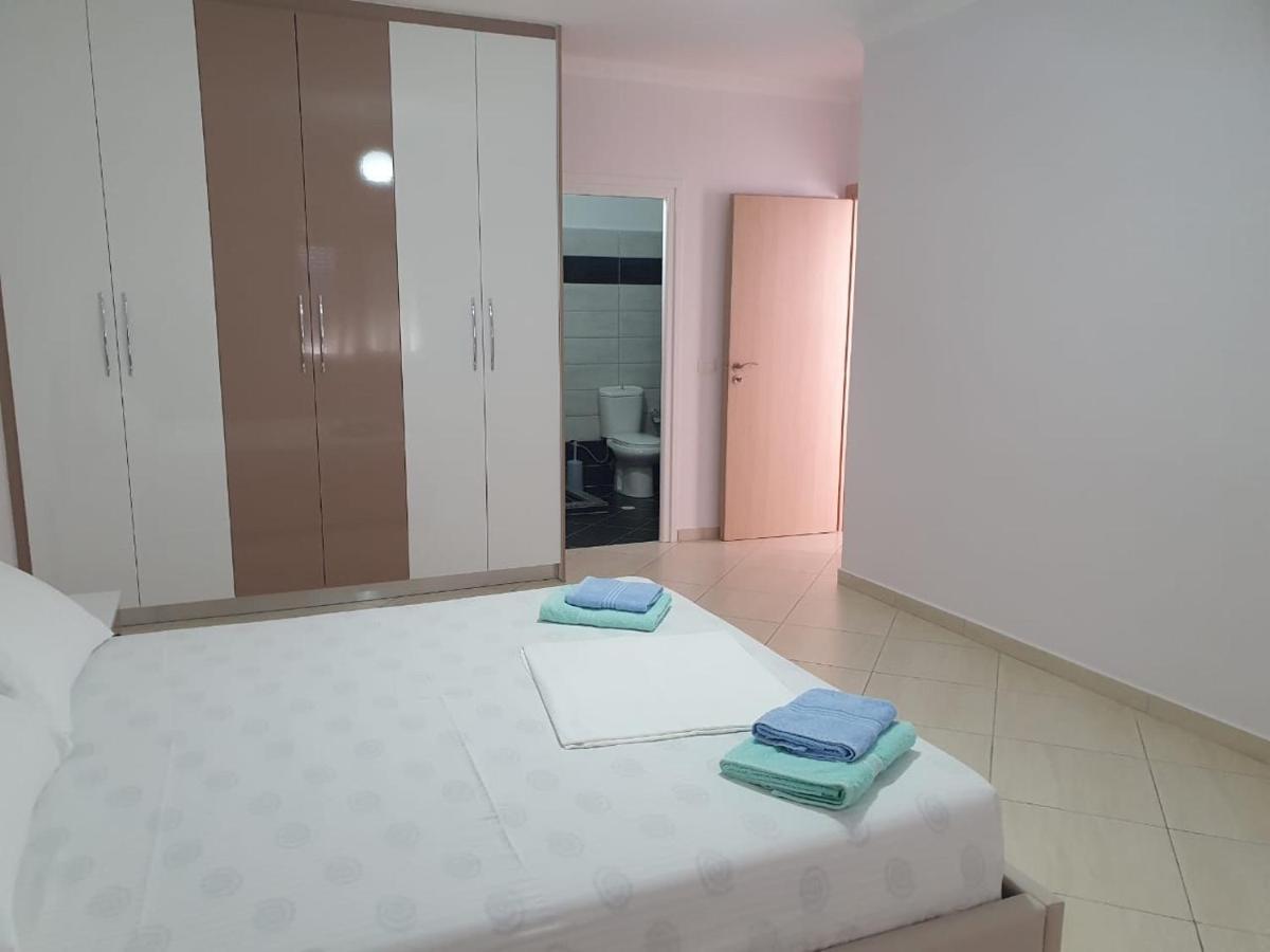 Xhulio Apartments Sarande Luaran gambar