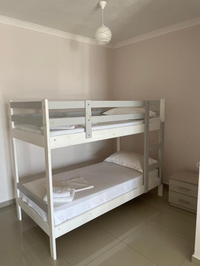Xhulio Apartments Sarande Luaran gambar
