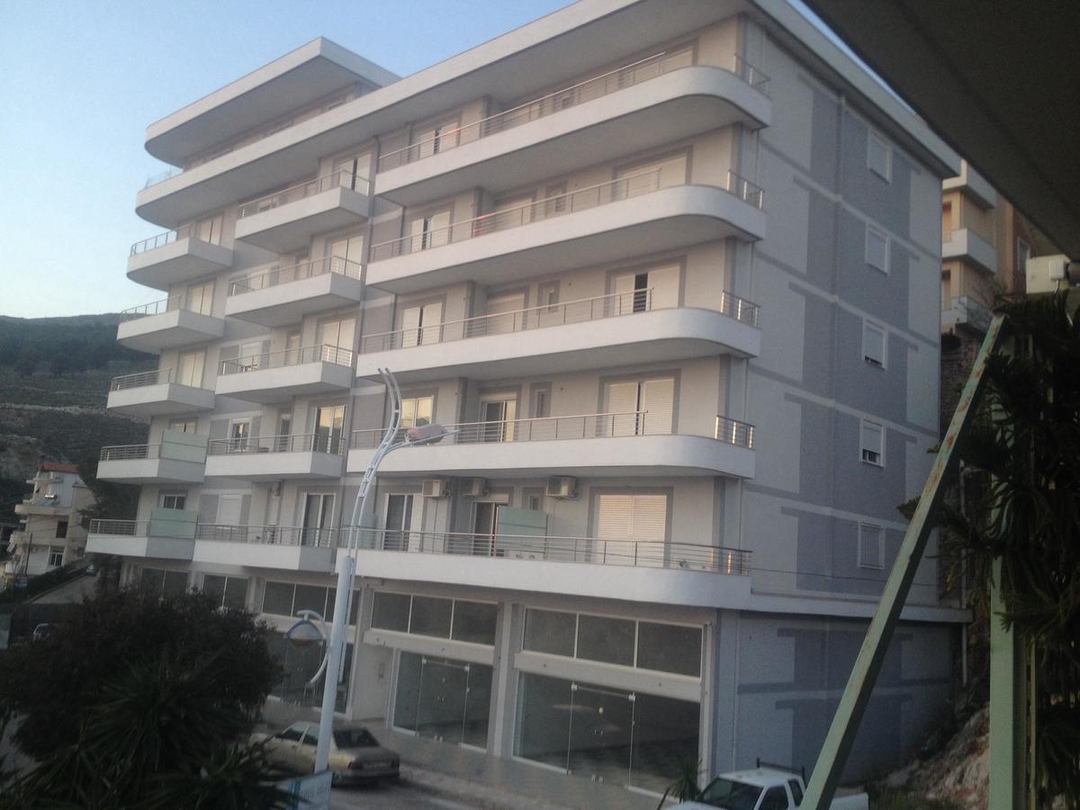 Xhulio Apartments Sarande Luaran gambar